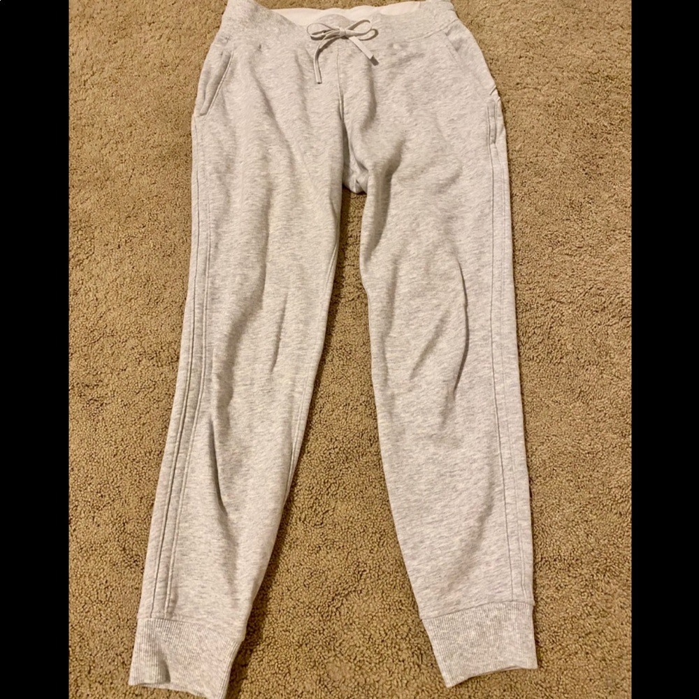 Lululemon ready to rulu joggers